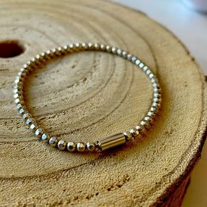 LAST ONE::: Silpada stretch Charlotte bracelet